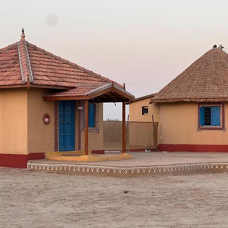 Rann Hellaro Homestay بهوي المظهر الخارجي الصورة